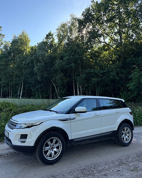 Land Rover Range Rover Evoque 2 of 5