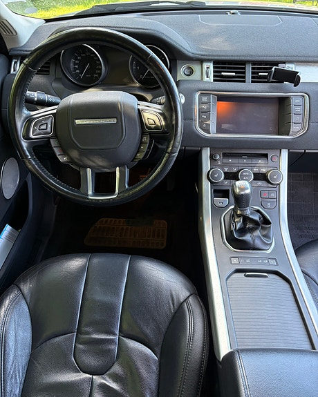 Land Rover Range Rover Evoque 4 of 5