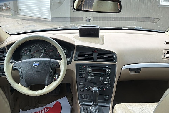 Volvo XC70 5 of 6