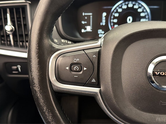 Volvo V90 11 of 29