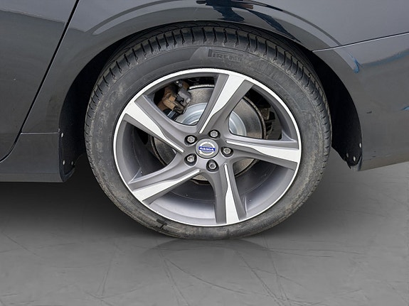 Volvo V90 27 of 29