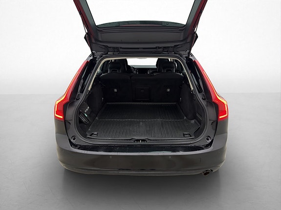 Volvo V90 21 of 29