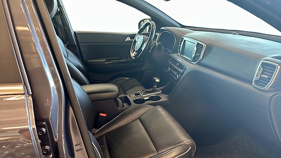 Kia Sportage 3 of 5