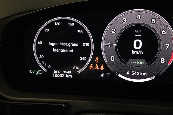 Porsche Cayenne 13 of 27