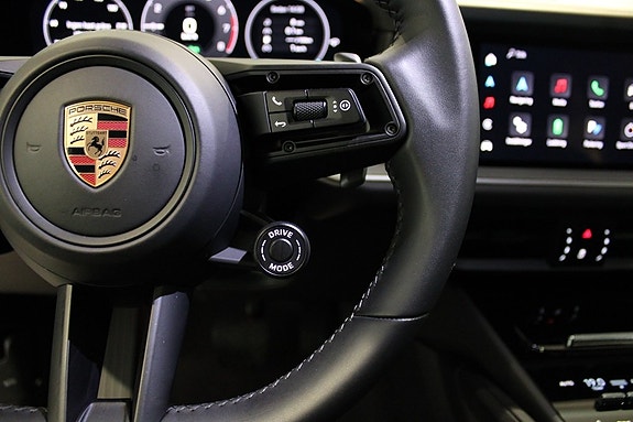 Porsche Cayenne 12 of 27