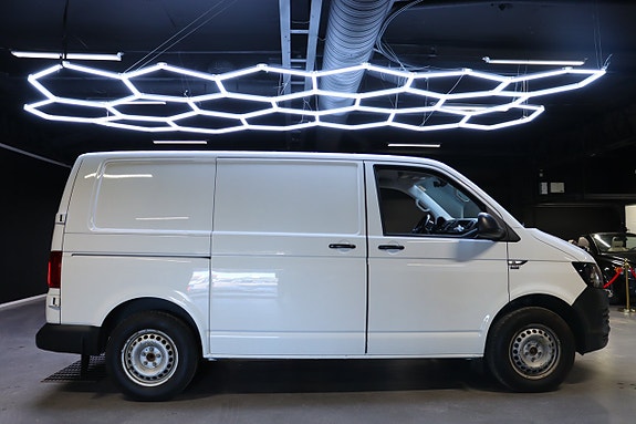 Volkswagen Transporter 5 of 5