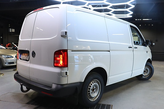 Volkswagen Transporter 3 of 5