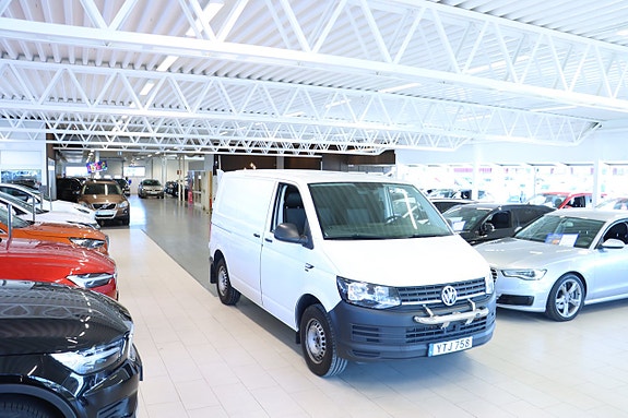 Volkswagen Transporter 2 of 5