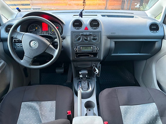 Volkswagen Caddy Maxi 5 of 10