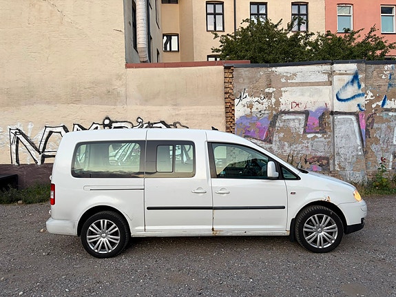Volkswagen Caddy Maxi 3 of 10