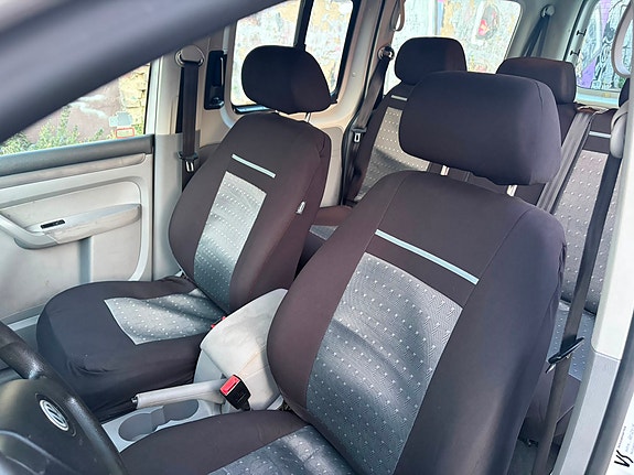Volkswagen Caddy Maxi 10 of 10