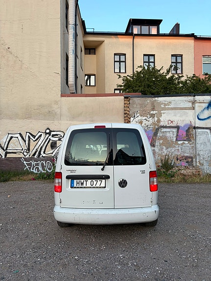 Volkswagen Caddy Maxi 8 of 10