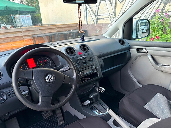 Volkswagen Caddy Maxi 7 of 10