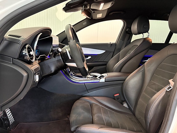 Mercedes-Benz C300 8 of 22