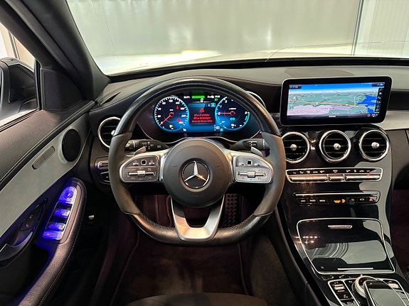Mercedes-Benz C300 9 of 22