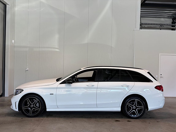 Mercedes-Benz C300 5 of 22