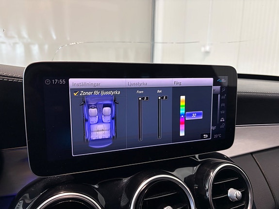 Mercedes-Benz C300 15 of 22