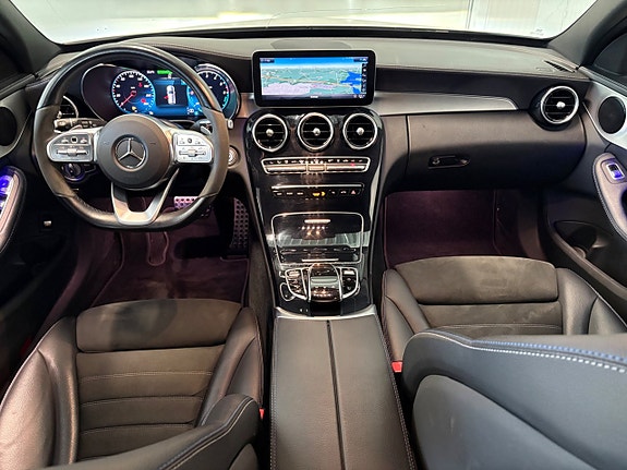 Mercedes-Benz C300 10 of 22