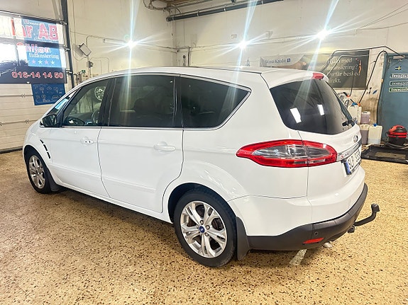 Ford S-MAX 5 of 5