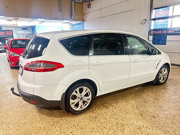 Ford S-MAX 4 of 5