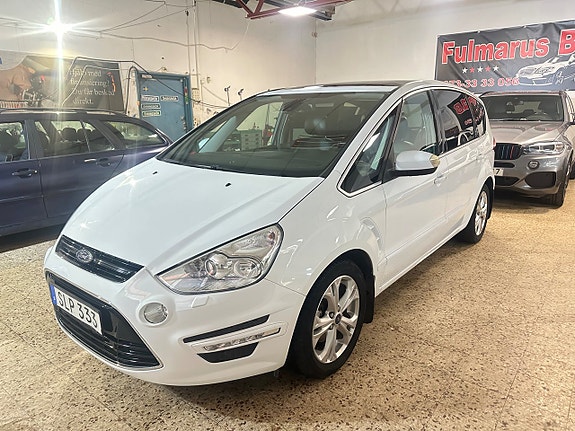 Ford S-MAX 3 of 5