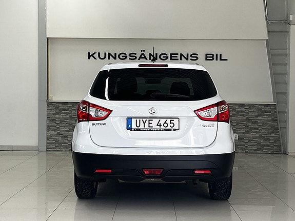 Suzuki S-Cross 7 of 19