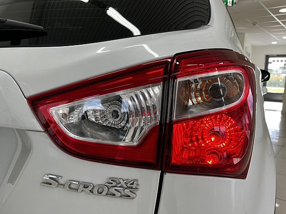 Suzuki S-Cross 11 of 19