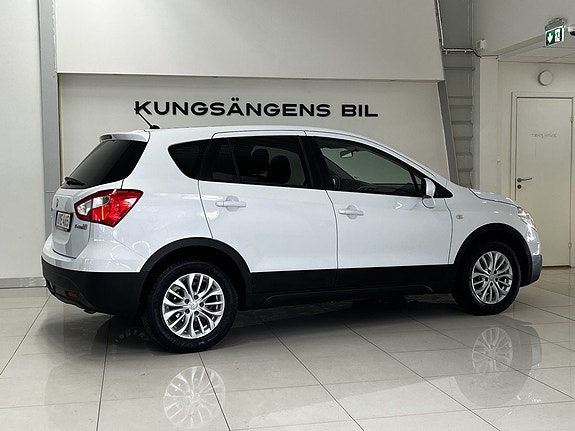 Suzuki S-Cross 9 of 19