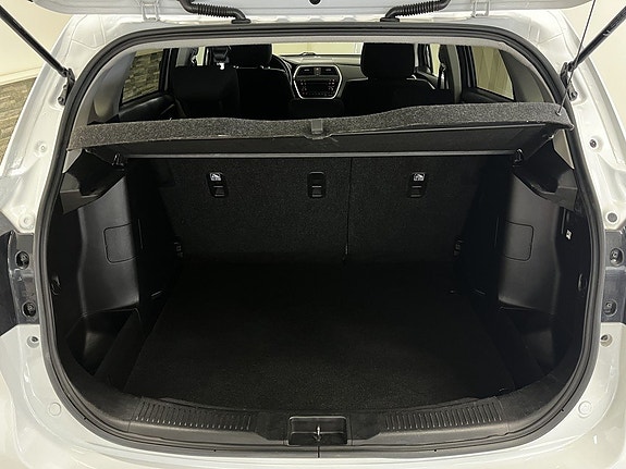 Suzuki S-Cross 19 of 19