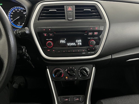 Suzuki S-Cross 17 of 19