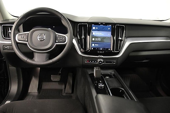 Volvo XC60 6 of 10