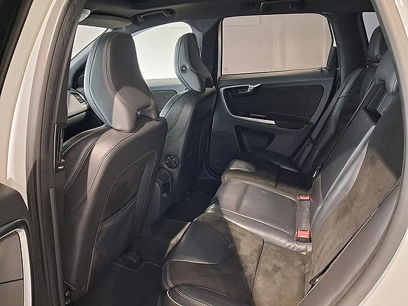 Volvo XC60 5 of 6