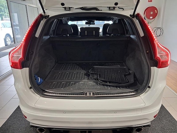 Volvo XC60 6 of 6