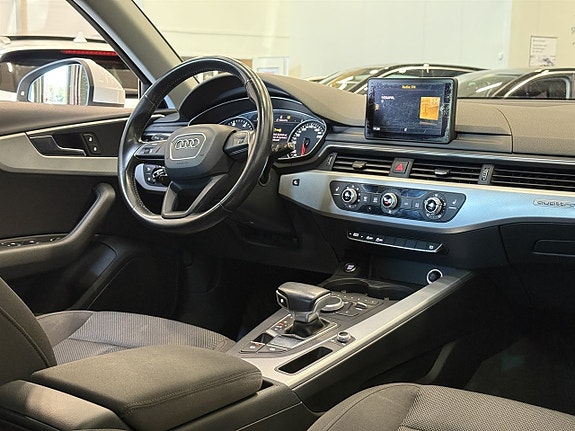 Audi A4 11 of 22