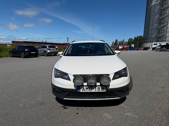 Seat Leon 3 of 5