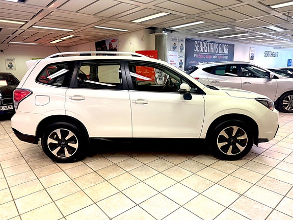 Subaru Forester 2 of 5