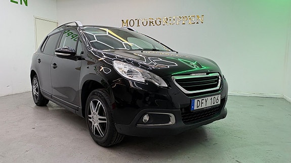 Peugeot 2008 2 of 5