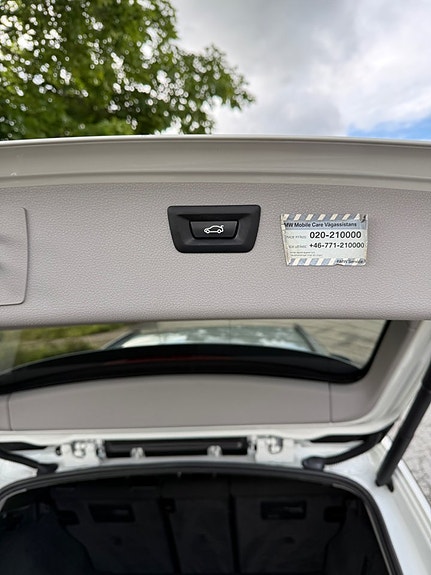 BMW 318d 13 of 13