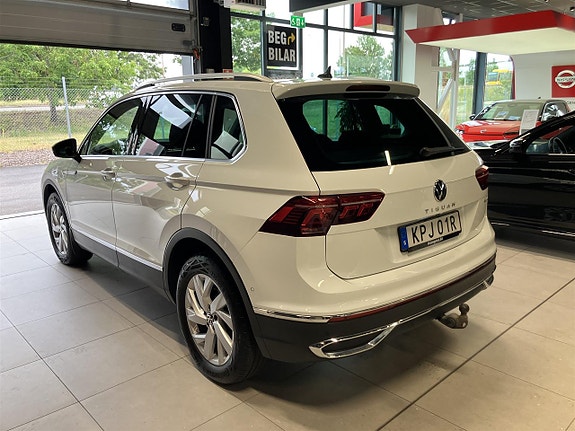 Volkswagen Tiguan 3 of 14