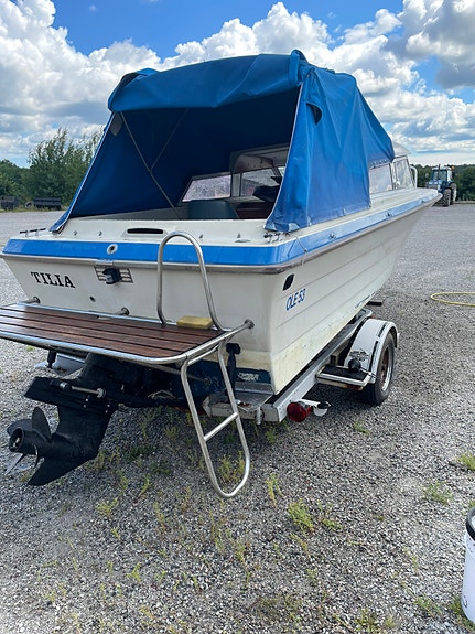 Draco 20HT Mercruiser 2 of 5