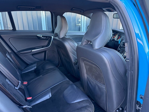 Volvo V60 13 of 18