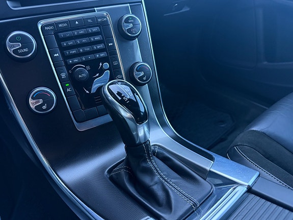 Volvo V60 17 of 18