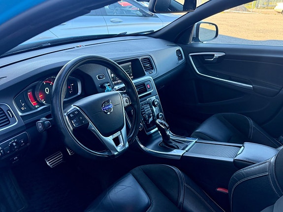 Volvo V60 9 of 18