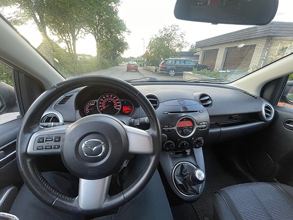 Mazda 2 5 of 5