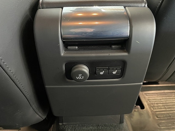 Volvo V70 15 of 20