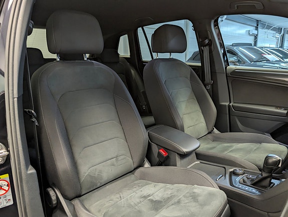Volkswagen Tiguan 15 of 27