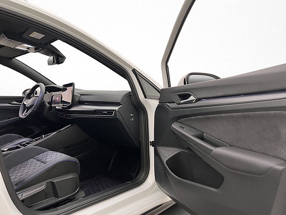 Volkswagen Golf I 17 of 30