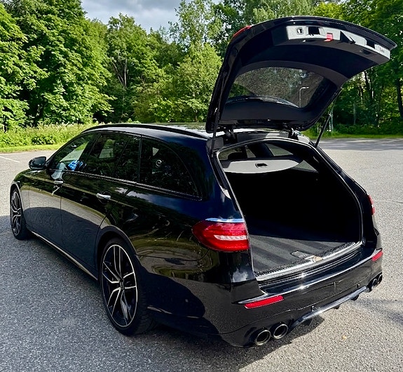 Mercedes-Benz E53 21 of 26