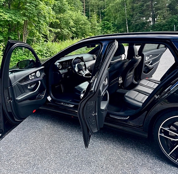 Mercedes-Benz E53 12 of 26