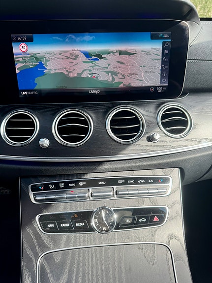 Mercedes-Benz E53 4 of 5